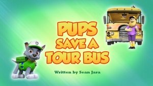 Labková patrola Labky zachraňujú vyhliadkový autobus