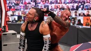 Raw Epizóda 1
