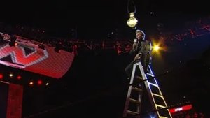Raw Epizóda 38